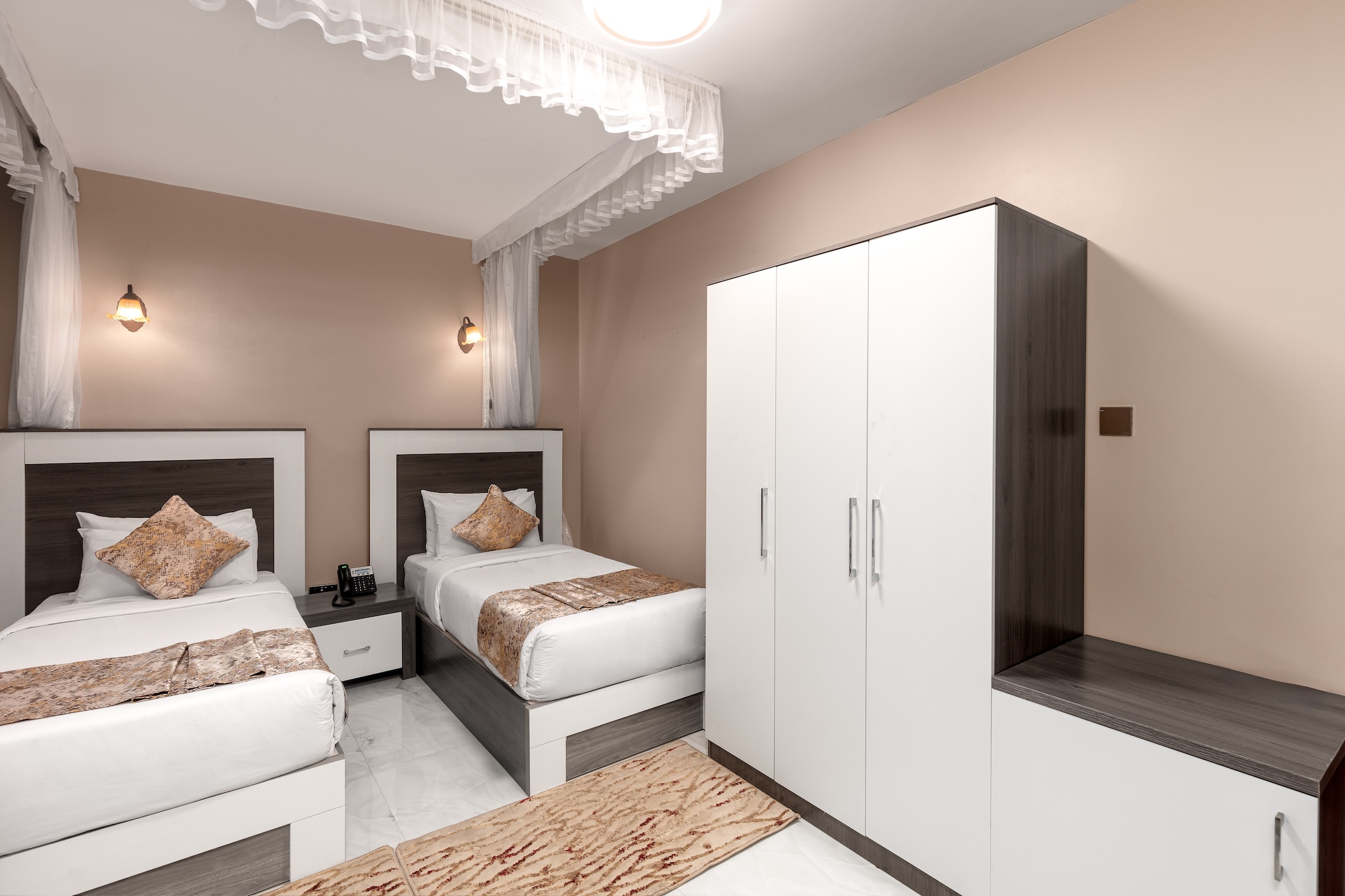 Accomodation
